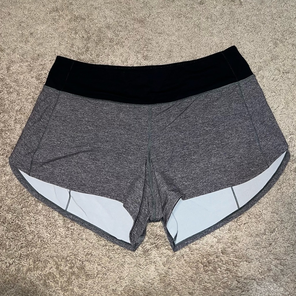Lululemon Speed Up Shorts, Grey, Size 12, 4 Inch